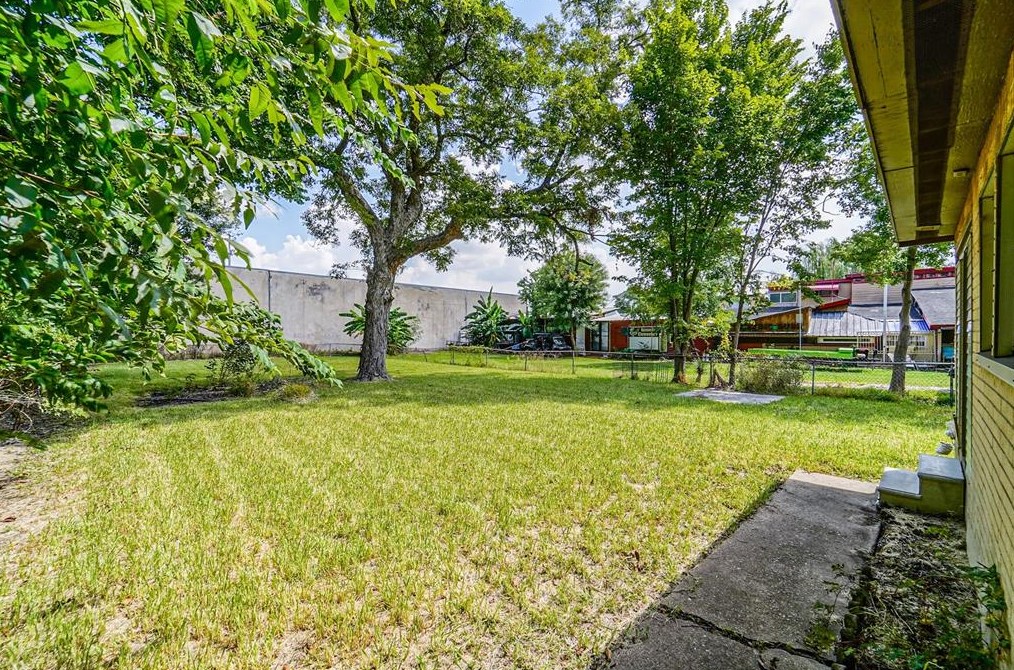 4440 Castor St, Houston TX  77022-3503 exterior