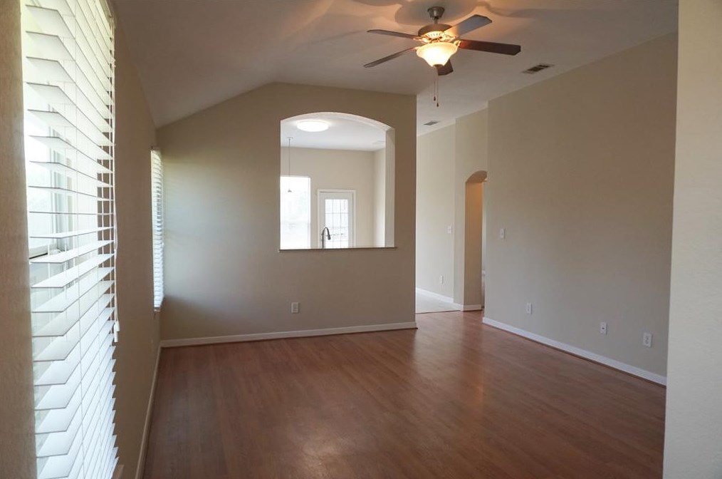 1810 Stephanie St, Brenham, TX 77833