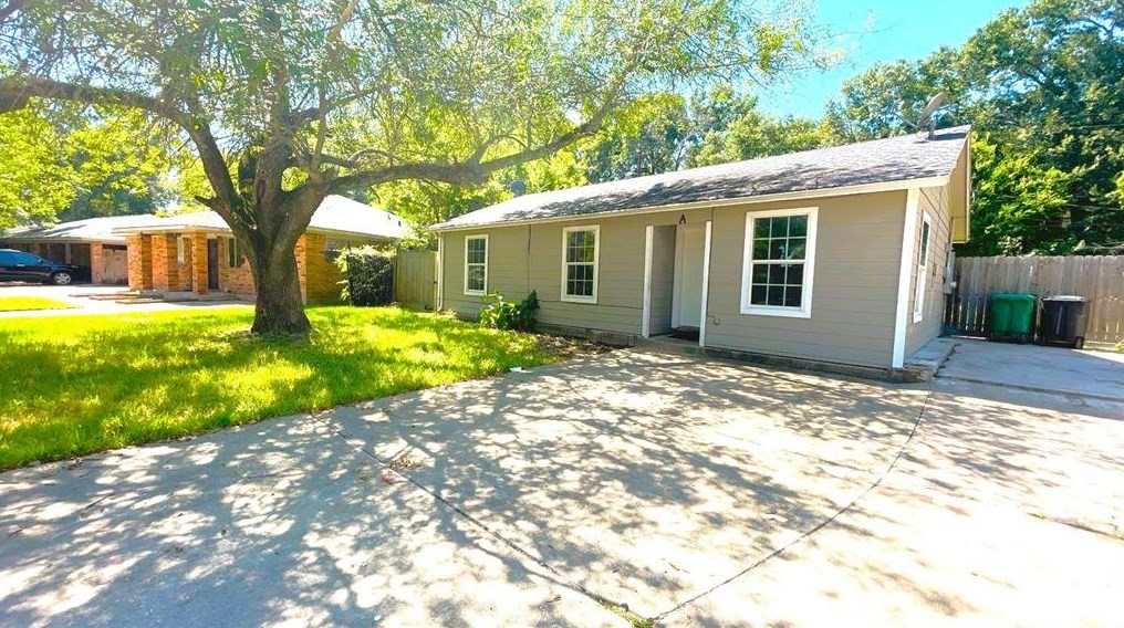 11435 Raincove Dr, Houston, TX 77016