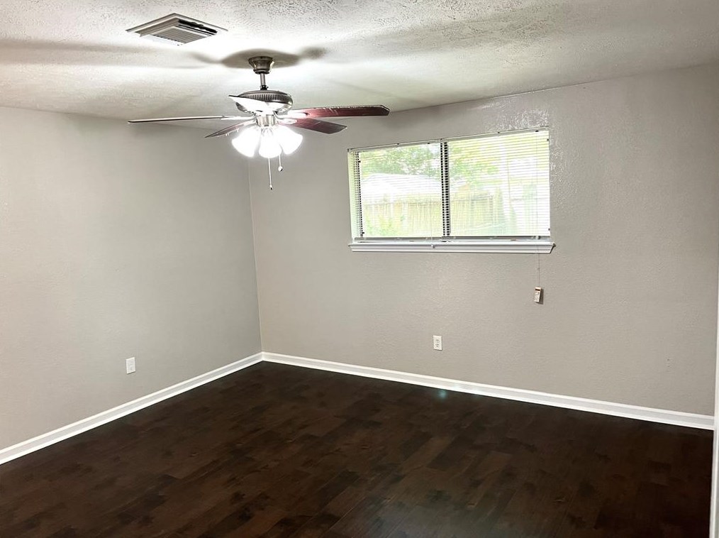 10922 Sagewind Dr, Houston TX  77089-3020 exterior