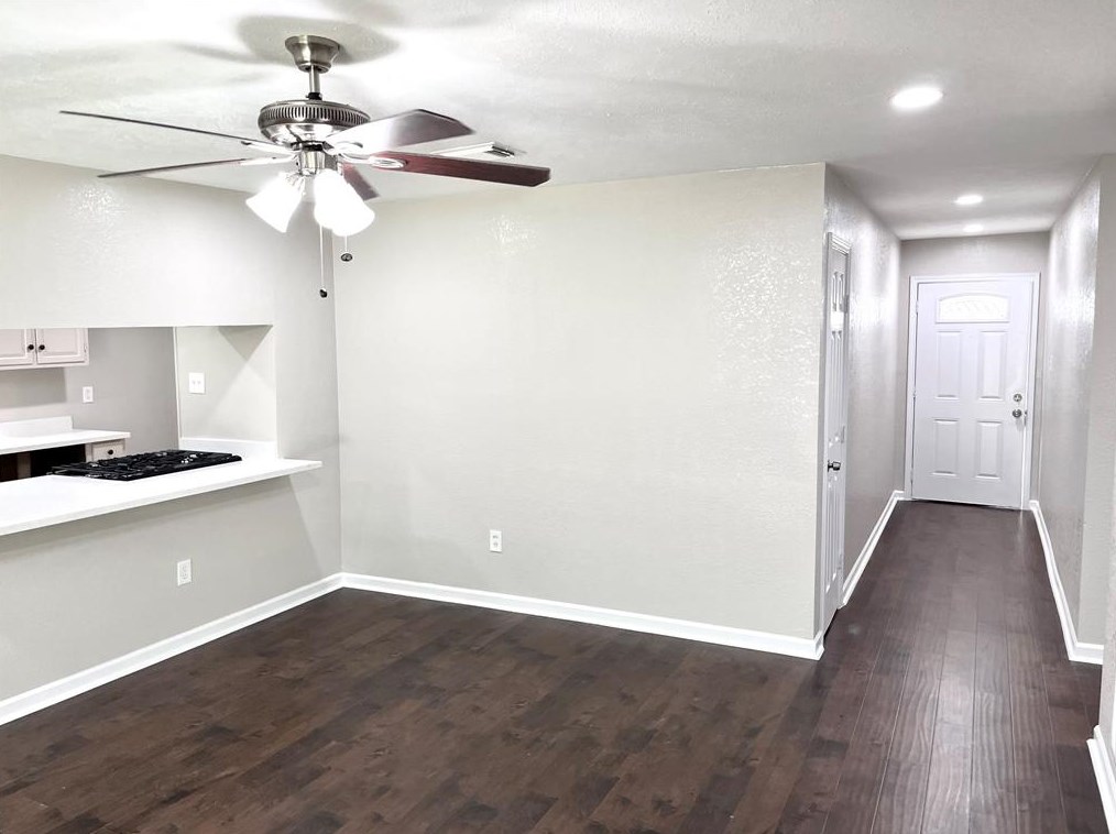 10922 Sagewind Dr, Houston TX  77089-3020 exterior
