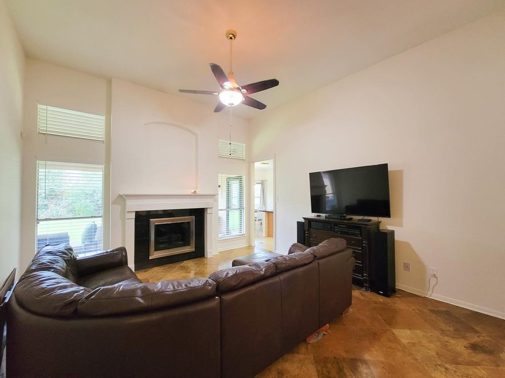 9223 Angelas Mdw Ln, Houston TX  77095-2158 exterior