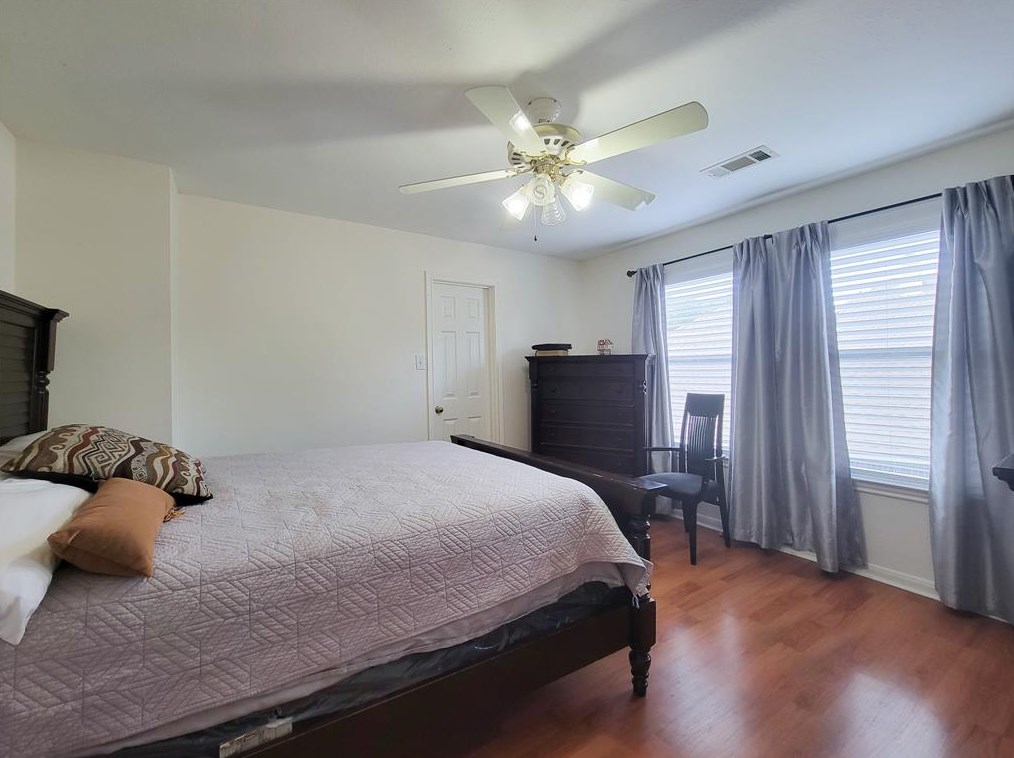 9223 Angelas Mdw Ln, Houston TX  77095-2158 exterior