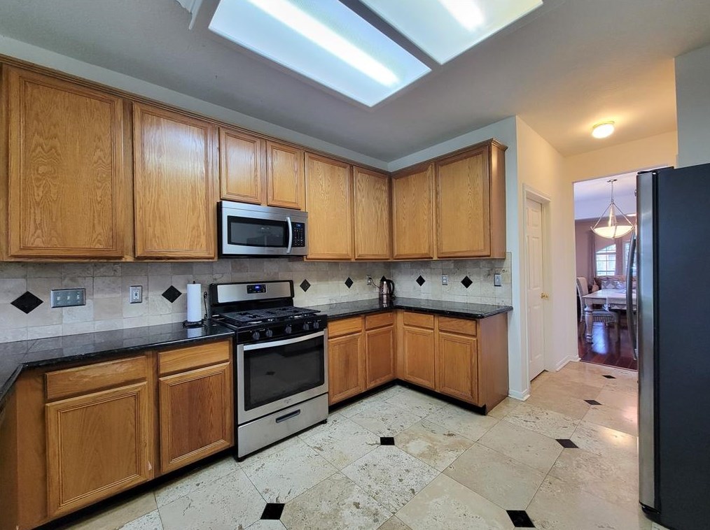 9223 Angelas Mdw Ln, Houston TX  77095-2158 exterior