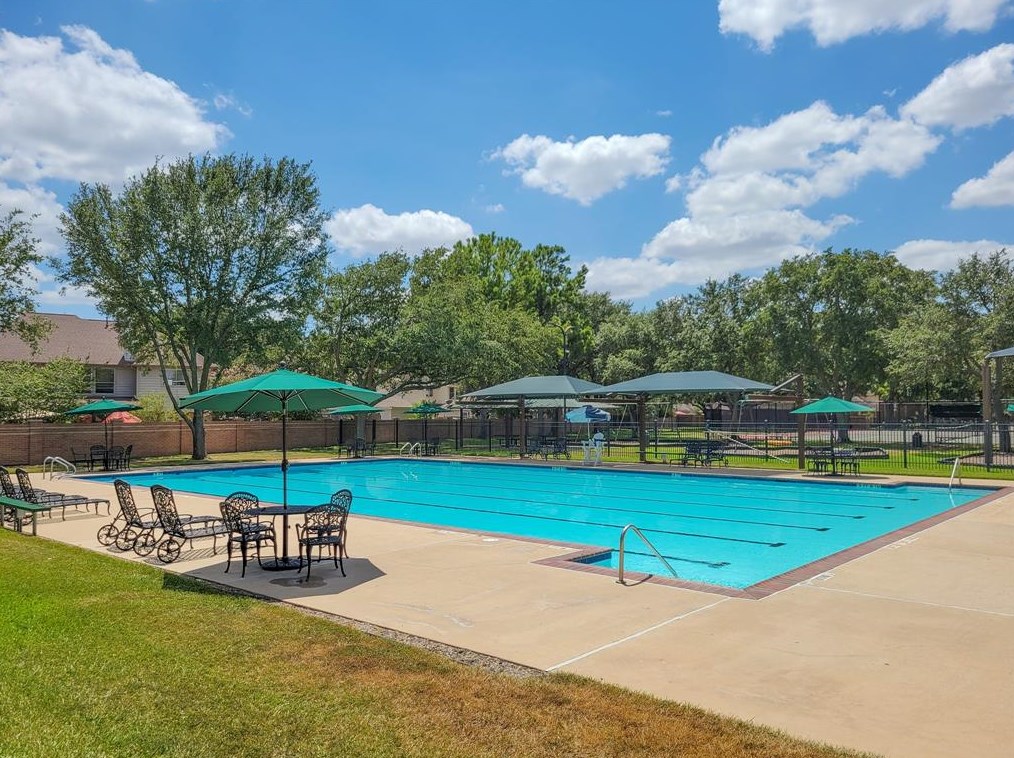 9223 Angelas Mdw Ln, Houston TX  77095-2158 exterior