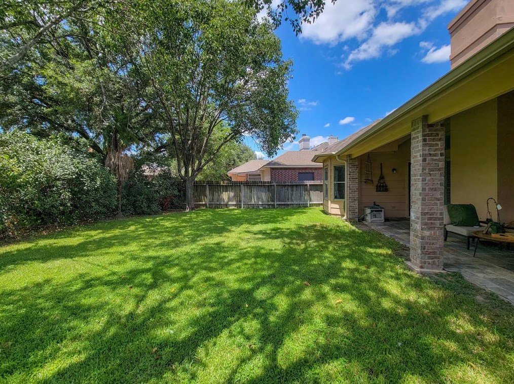 9223 Angelas Mdw Ln, Houston TX  77095-2158 exterior