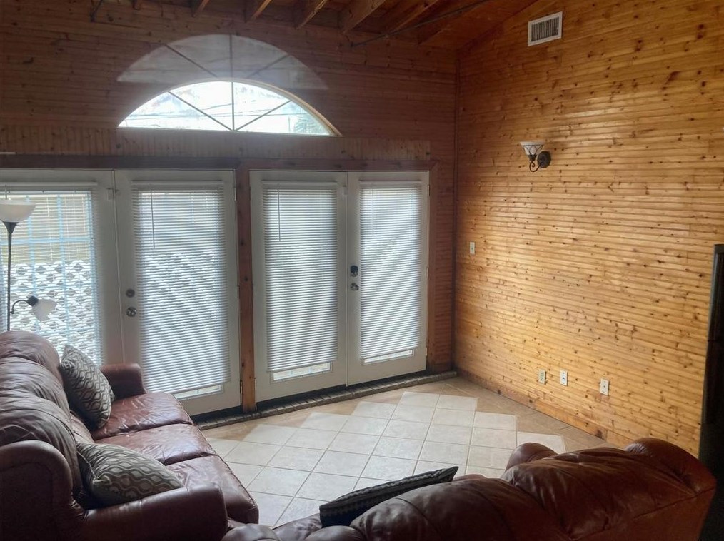 3511 Dominique Dr, Galveston TX 77551-1610 exterior