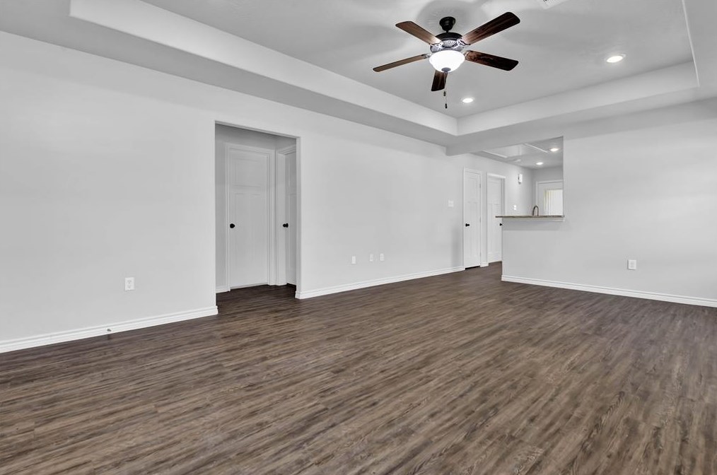 1110 Jefferson Ave, Cleveland, TX 77327