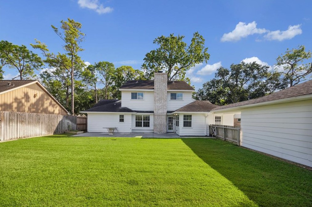 10810 Chevy Chase Dr, Houston TX  77042-2603 exterior