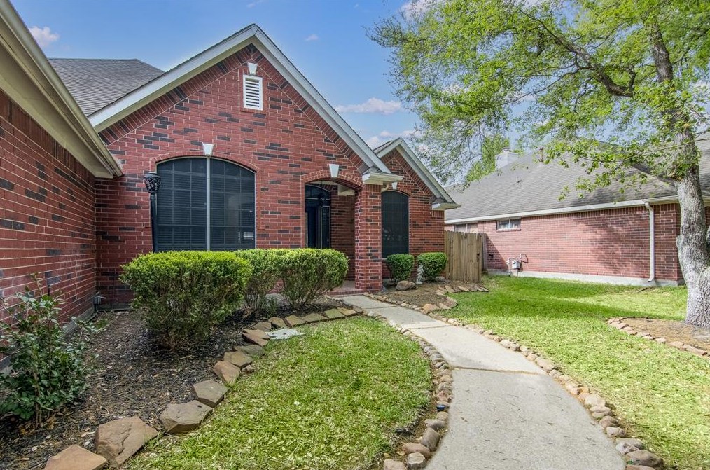 17315 Little Riata Dr, Houston, TX 77095