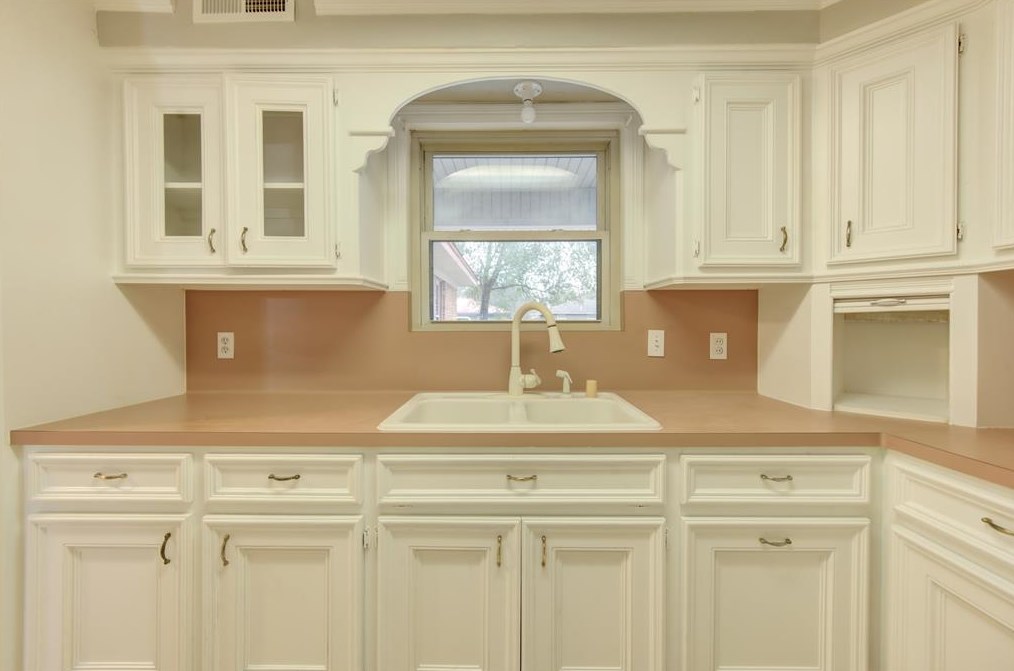 1905 Lafferty, Pasadena TX 77502-2310 exterior