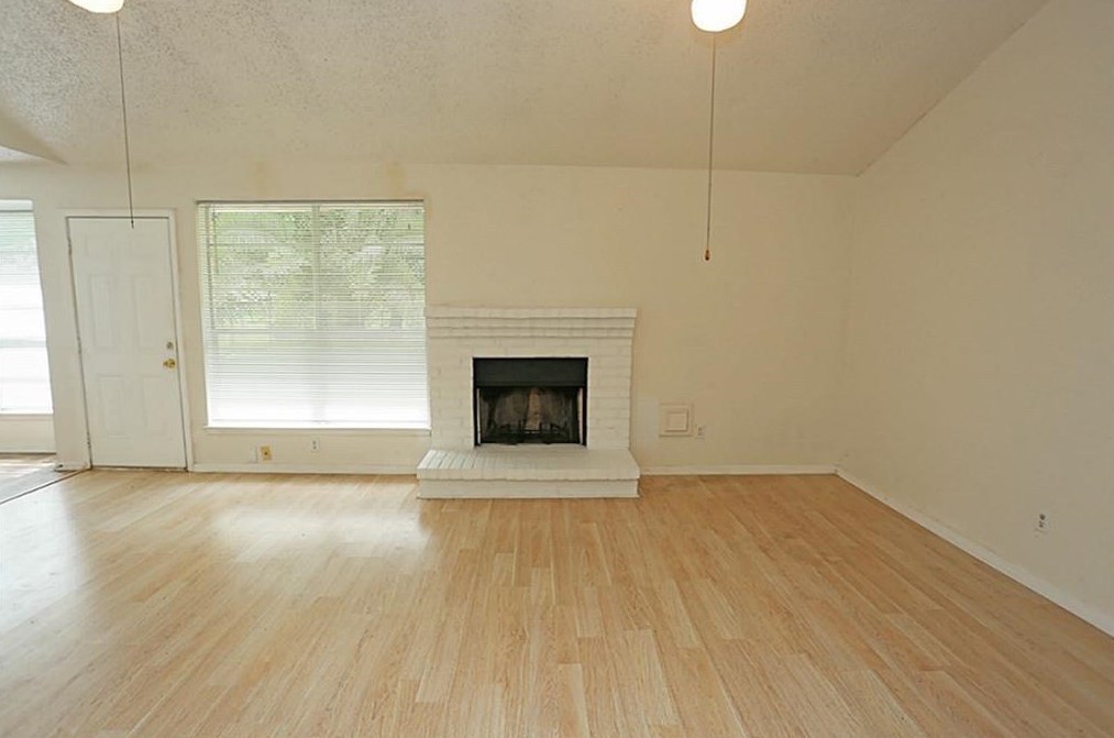 511 Coolwood Dr, Houston TX  77013-4909 exterior