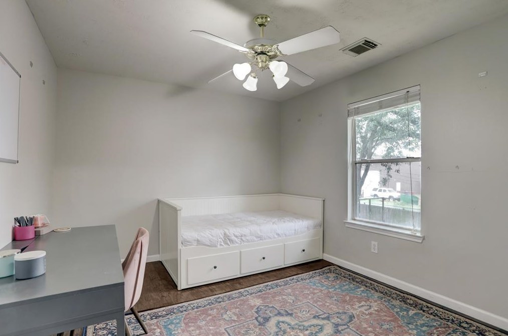 7203 Eldridge Mdw Ct, Houston TX  77041-1733 exterior