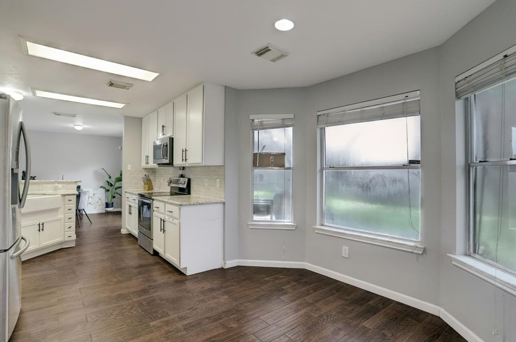 7203 Eldridge Mdw Ct, Houston TX  77041-1733 exterior