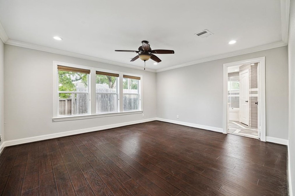 10811 Cranbrook Rd, Houston TX  77042-1323 exterior
