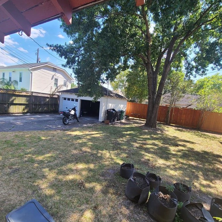 1404 Godwin St, Houston TX  77023-4574 exterior