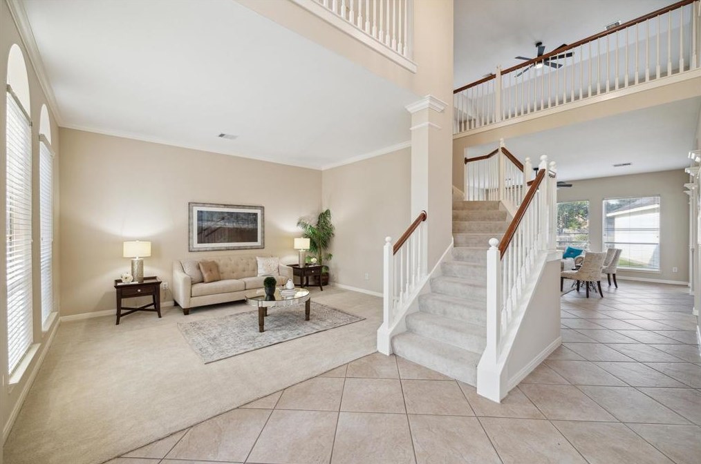 2623 Stonebury Ln, Sugar Land, TX 77479