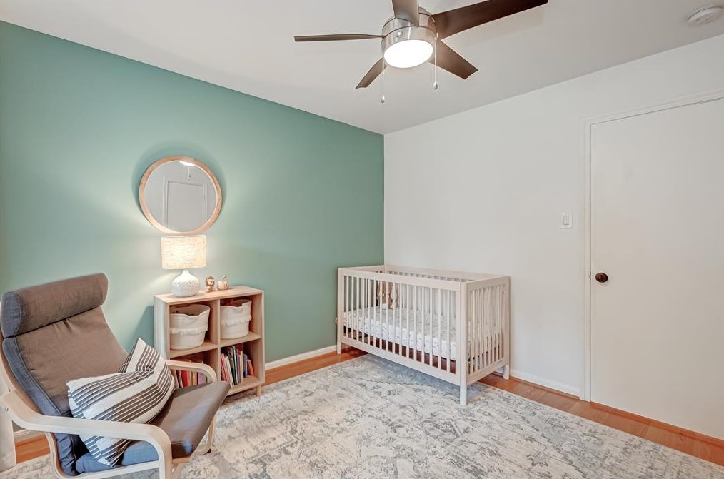 5718 Weeping Willow, Houston TX  77092-3339 exterior