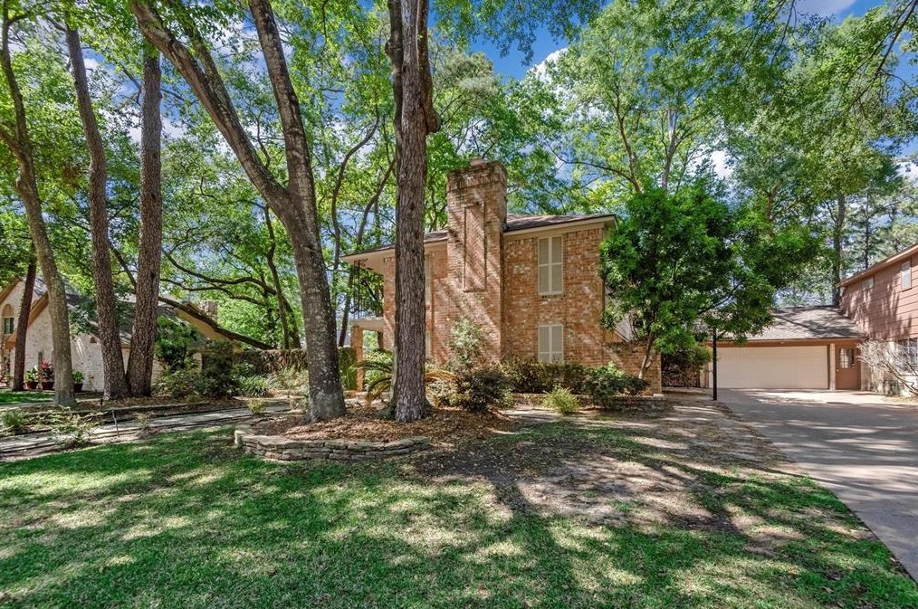 5514 Spanish Oak Dr, Houston TX  77066-2442 exterior