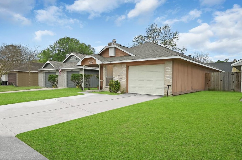 23319 Pebworth Pl, Spring TX  77373-9232 exterior