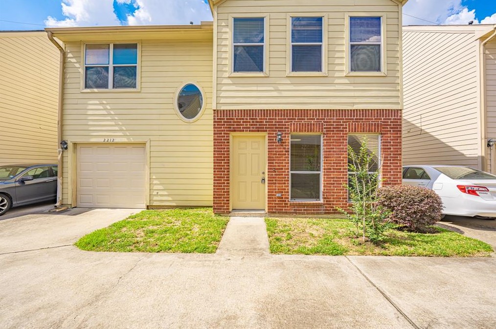 2212 Naomi St, Houston, TX 77054