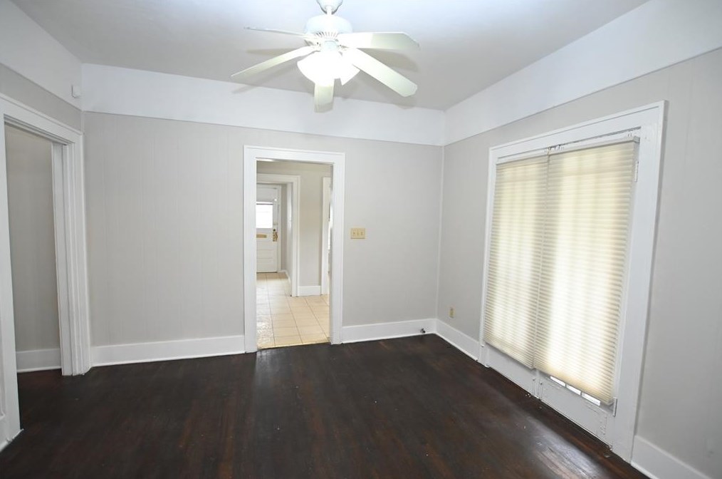 2402 Brun St, Houston TX  77019-6702 exterior