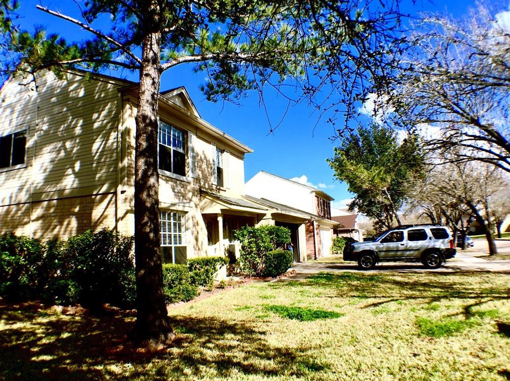 4403 Pioneer Trl, Sugar Land, TX 77479