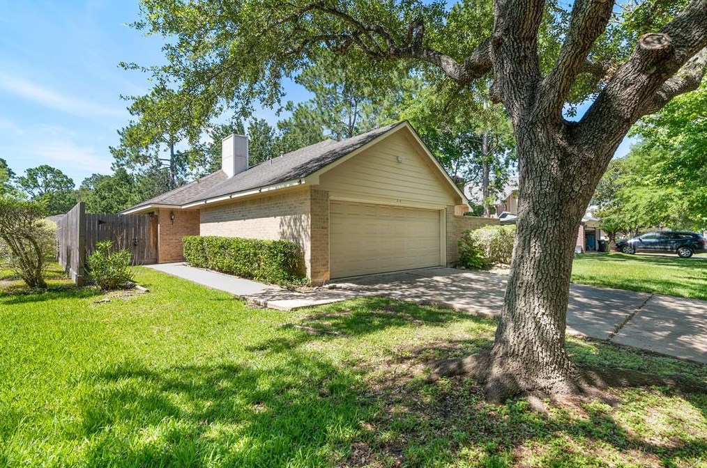 1516 Chestnut Ln, Richmond, TX 77469