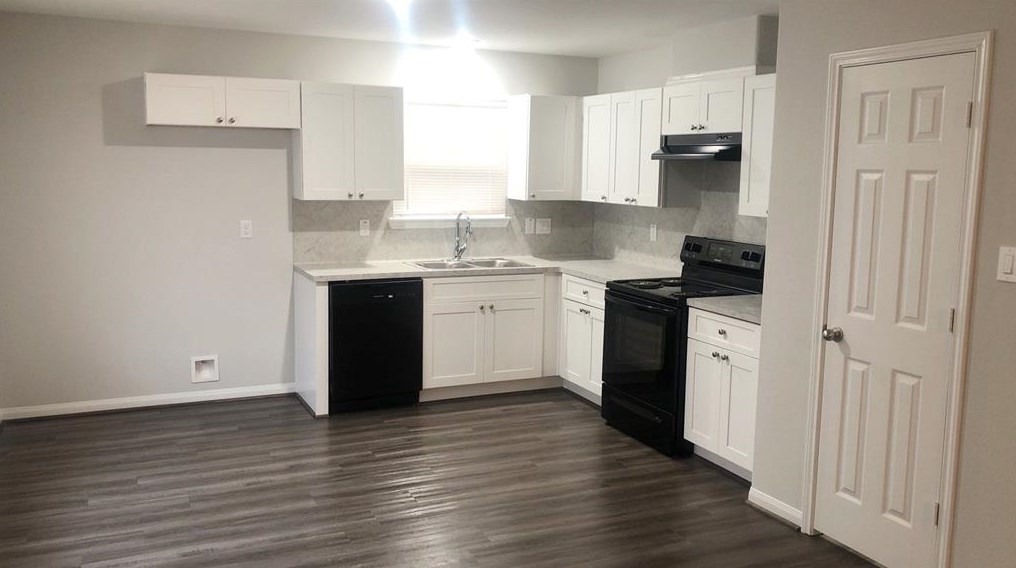 7981 Safebuy St, Houston, TX 77028