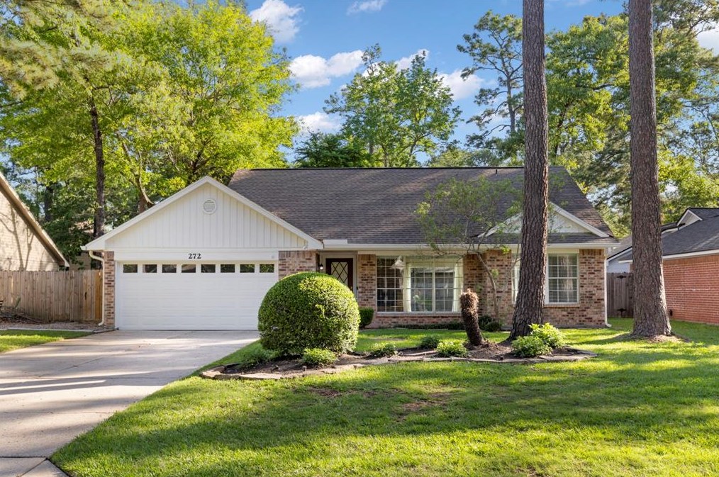 272 Pathfinders Cir, Spring TX  77381-3056 exterior