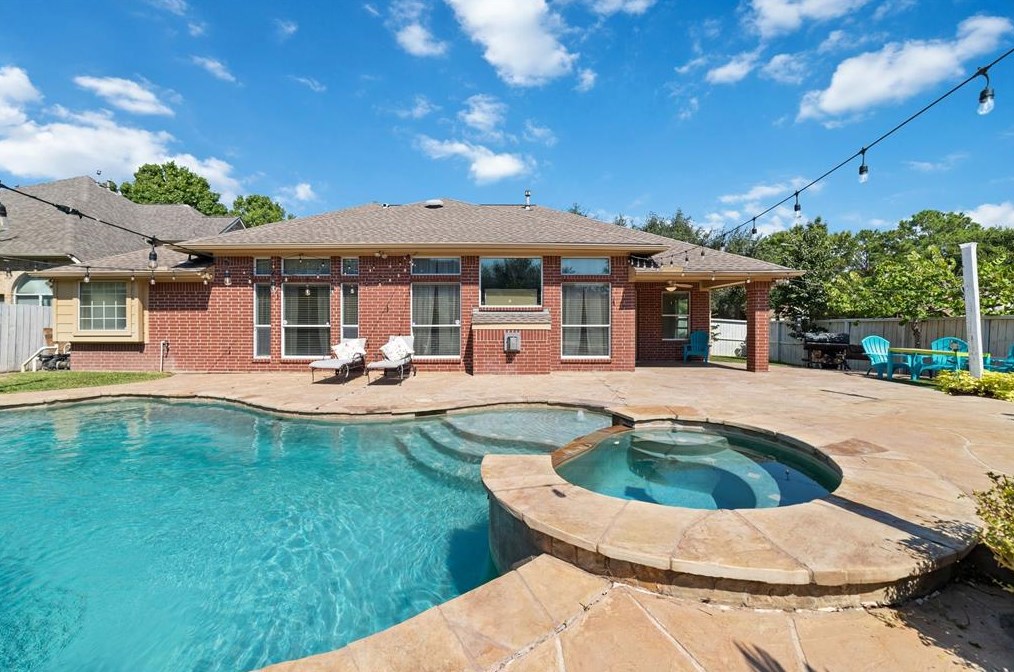 2703 Winding Run Ln, Katy, TX 77494-4649