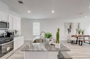 2611 Hudson Hollow Trl, Houston, TX 77051 - Photo 18