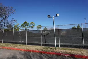 8801 Hammerly Blvd, Houston, TX 77080 - Photo 18