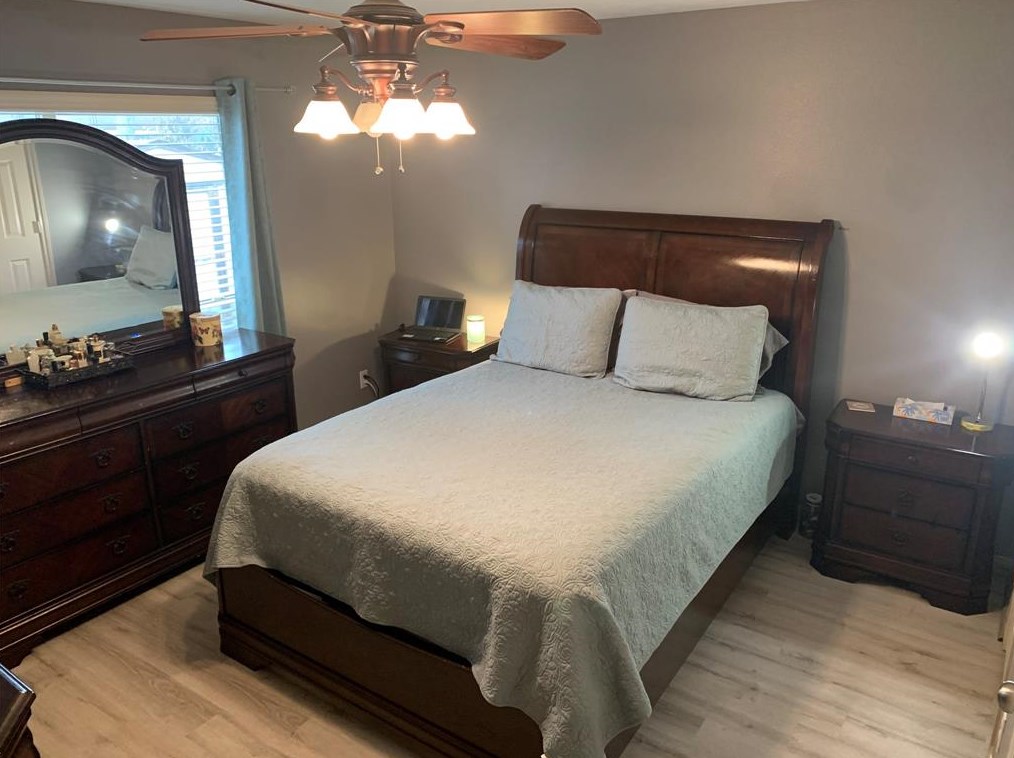 4929 Ricky St, Houston TX  77033-4303 exterior