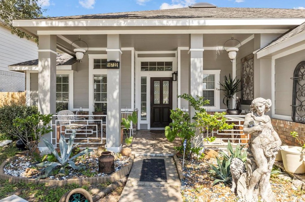 16722 April Falls Trl, Houston TX  77083-7202 exterior