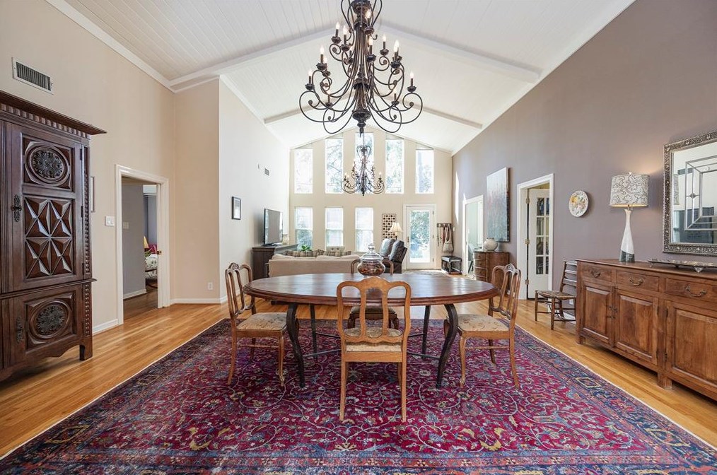 311 33 St, Houston TX  77022-5045 exterior