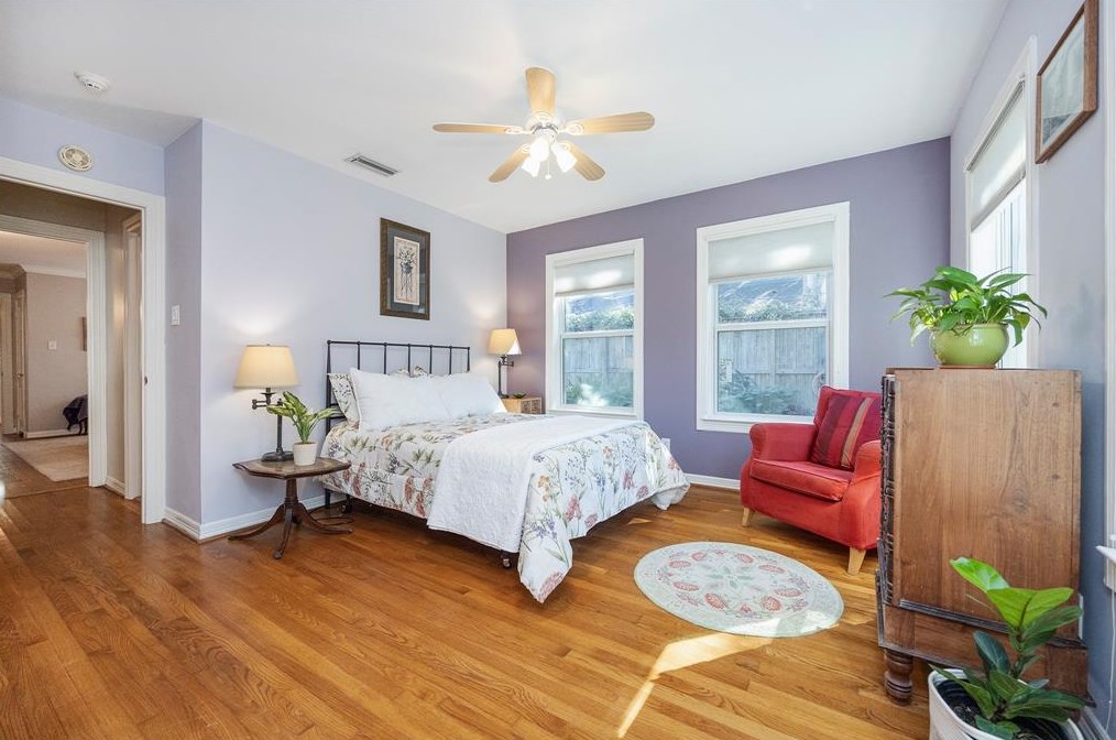 311 33 St, Houston TX  77022-5045 exterior