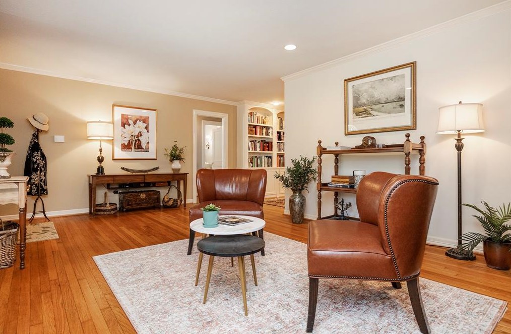 311 33 St, Houston TX  77022-5045 exterior