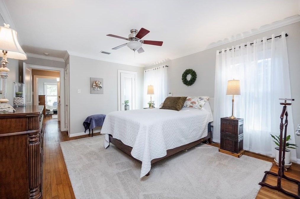 311 33 St, Houston TX  77022-5045 exterior