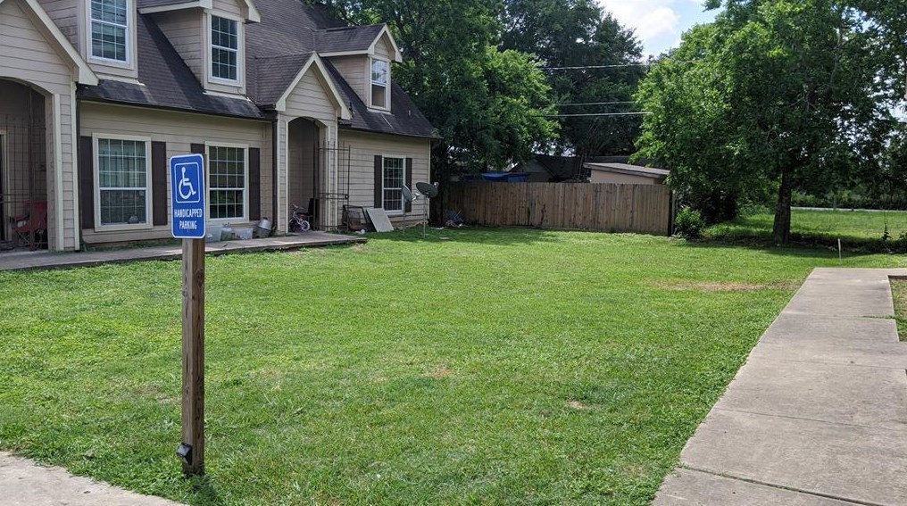 5016 Higgins St, Houston, TX 77033-3267
