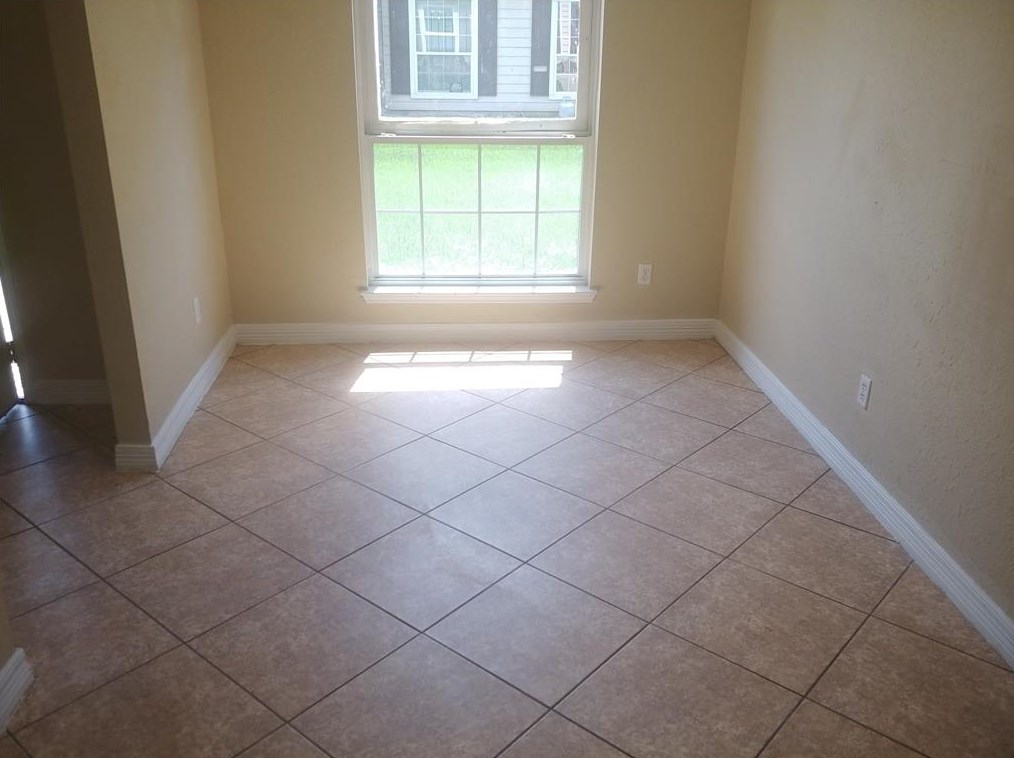 5016 Higgins St, Houston TX 77033-3231 exterior