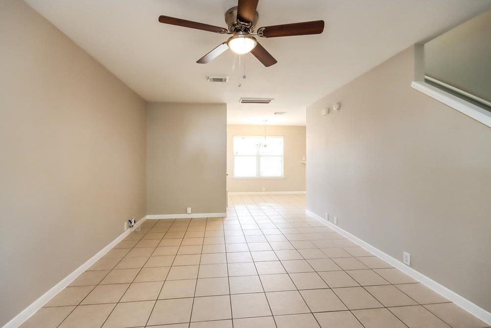 10407 Falling River Dr, Houston, TX 77095