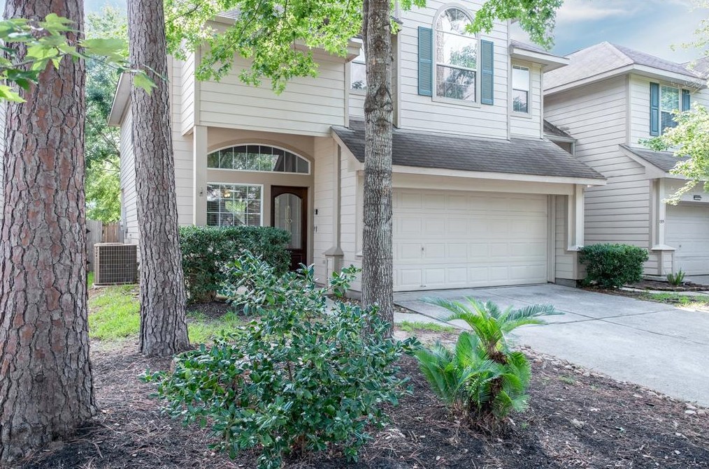 131 W Burberry Cir, Conroe, TX 77384