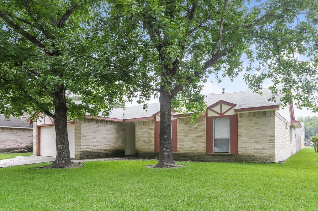 24215 Azure Sky Dr, Spring, TX 77373