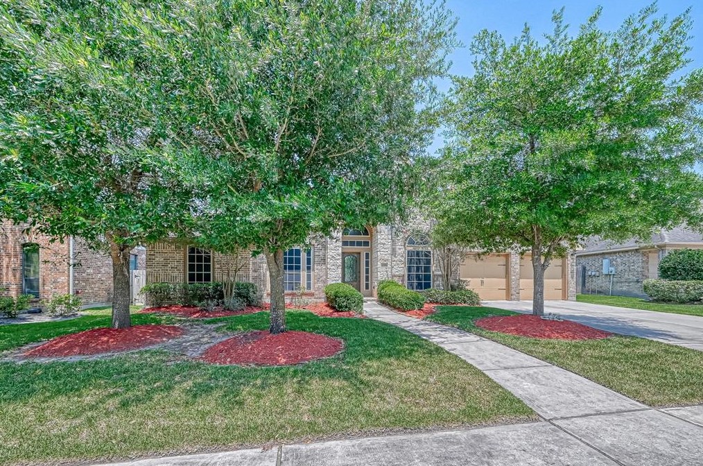 14306 Wildwood Springs Ln, Houston, TX 77044-5470