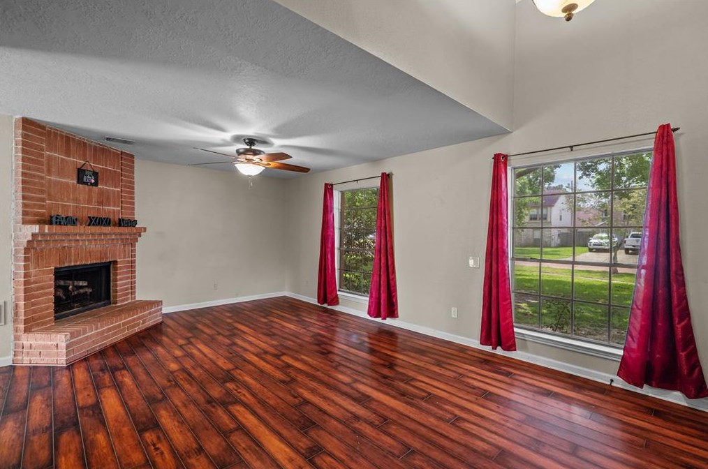 2004 Virtue Ct, League City, TX 77573