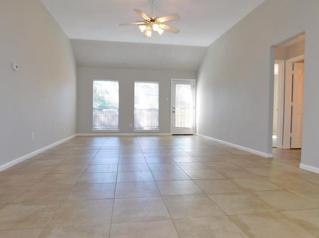 3808 Maple Dr, Conroe, TX 77302