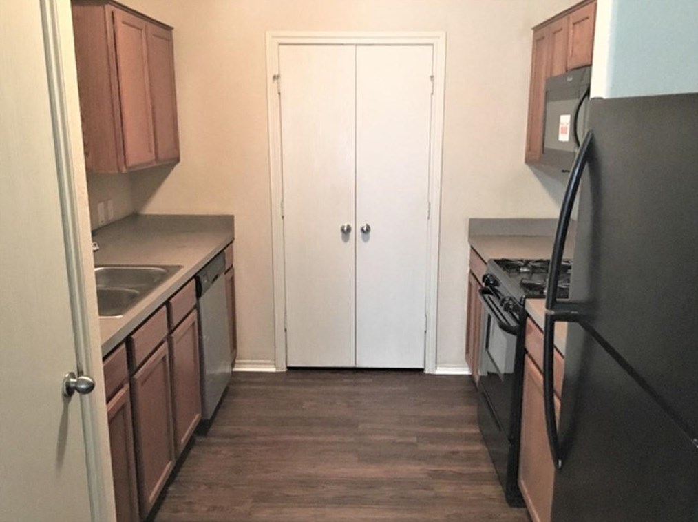 2838 Wisner Cir, Houston, TX 77014