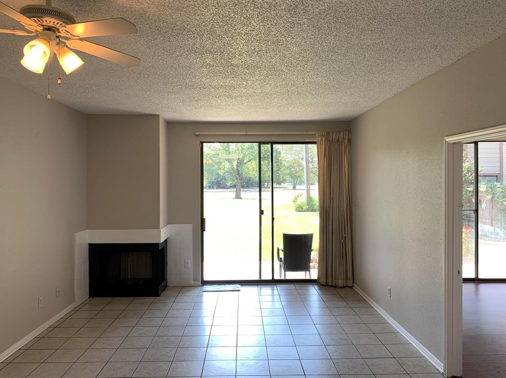 8269 Sands Point Dr, Houston, TX 77036-2764