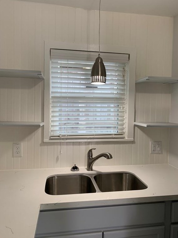 2303 Blodgett St, Houston, TX 77004